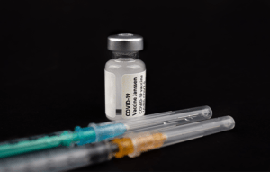 Consequências ante a recusa da vacina contra a Covid-19