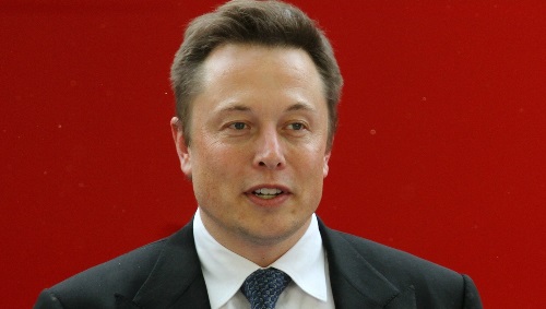 Elon Musk mal chegou ao Twitter, mas já coleciona polêmicas
