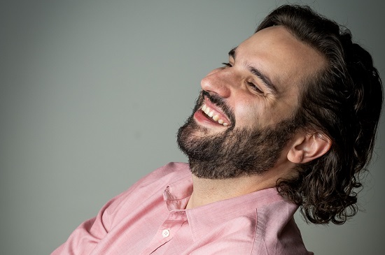Gustavo Arns, cientista da felicidade e especialista em implementação de bem-estar nas empresas